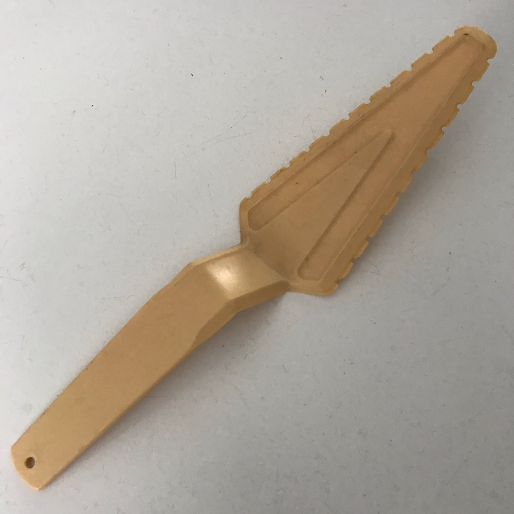 Tupperware Cut N Serve